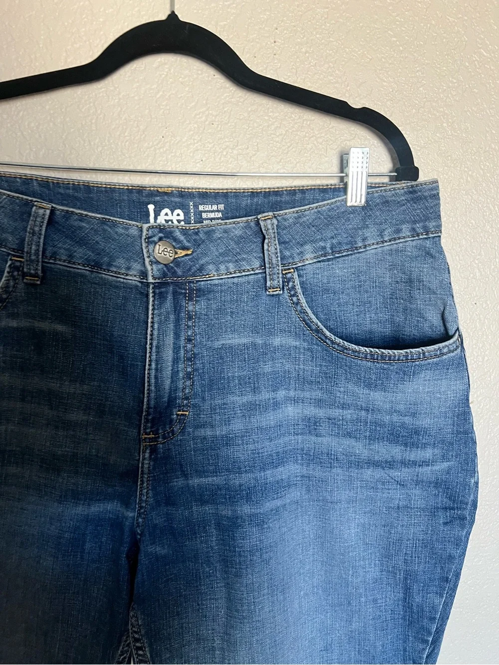 Lee Regular Fit Bermuda Shorts 18W Medium Wash Mid Rise Denim Shorts Plus Size - Picture 2 of 4